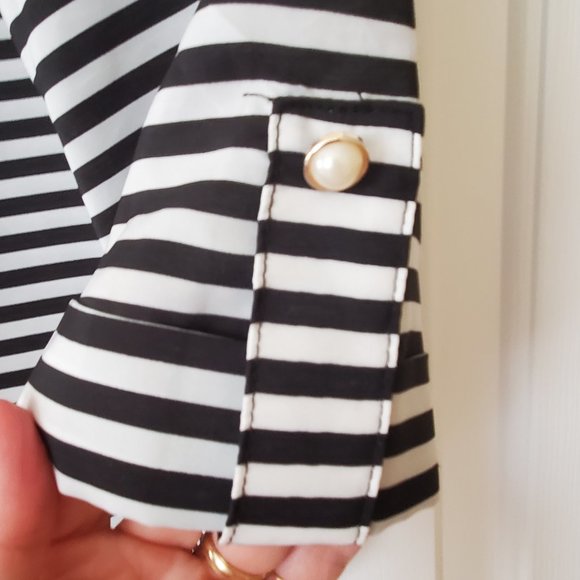 41 Hawthorn Black and White Striped Tabbed sleeve Blouse Size S - Picture 3 of 7